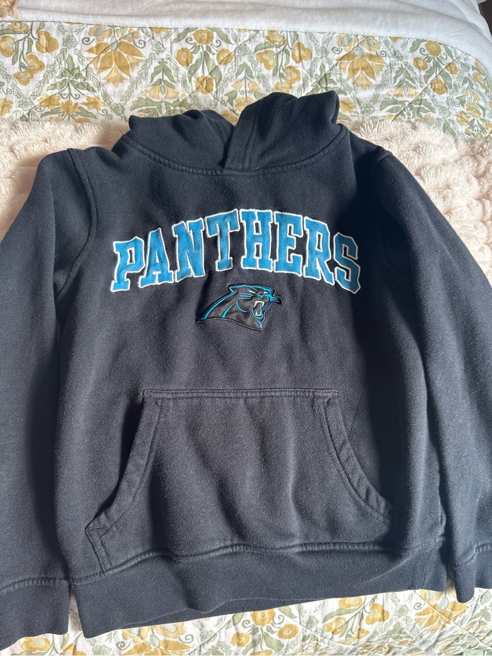 NFL team Carolina Panthers embroidered kids hoodie size 10/12